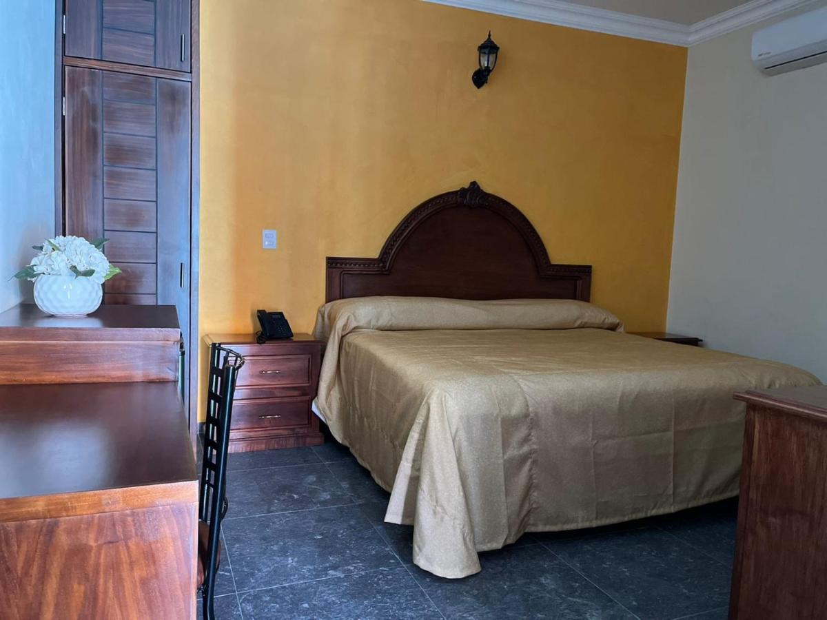 Double or Twin Room,1297704088:JPEG