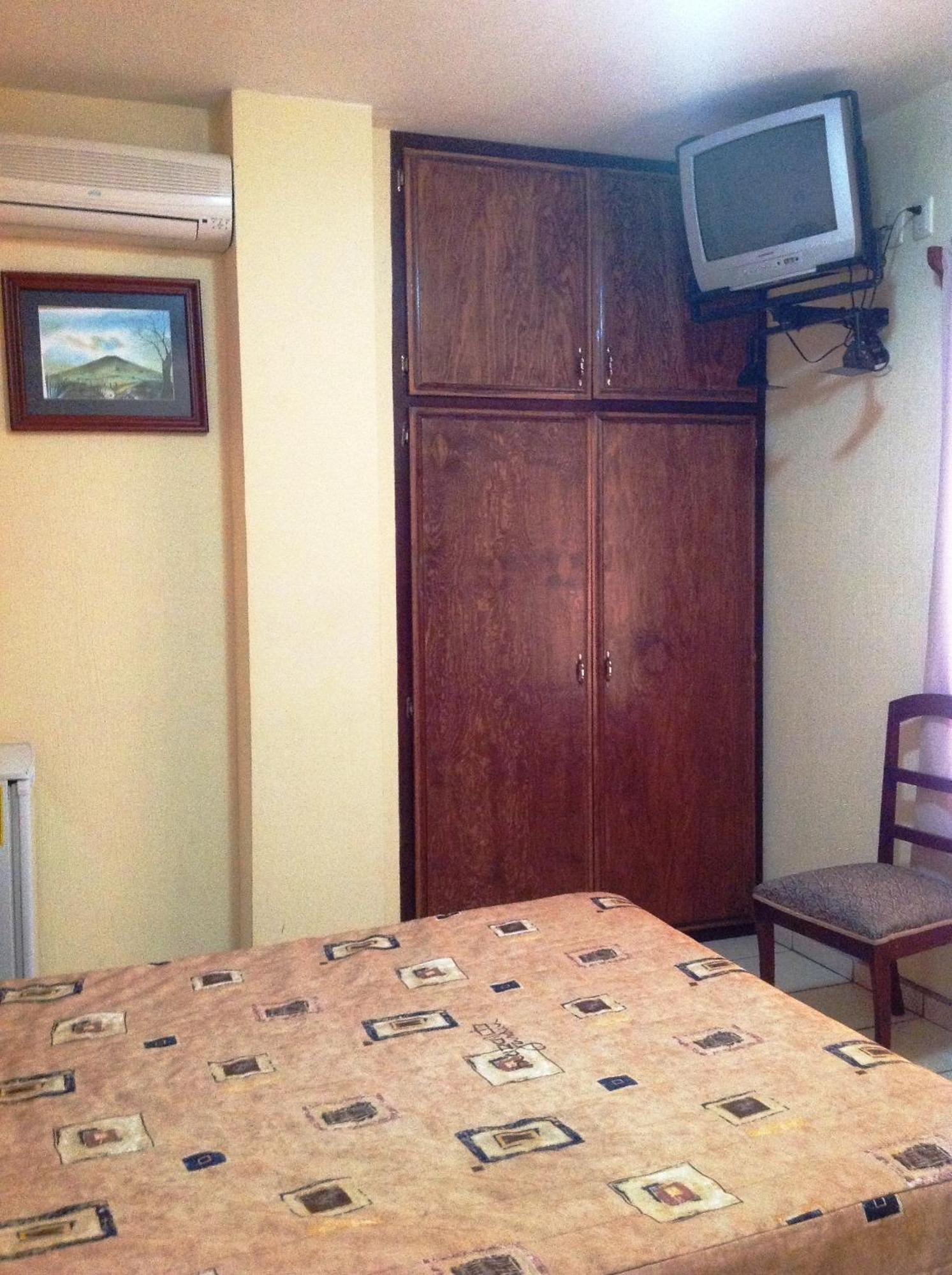 Double Room,1658778987:JPEG
